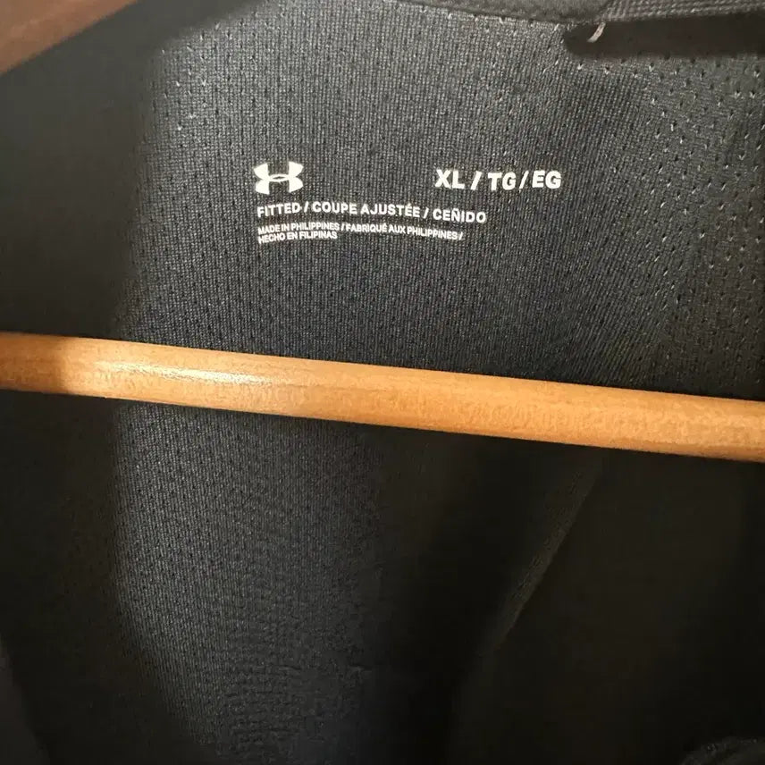 [BUNJANG] Under Armour Windbreaker Jacket / 언더아머 바람막이