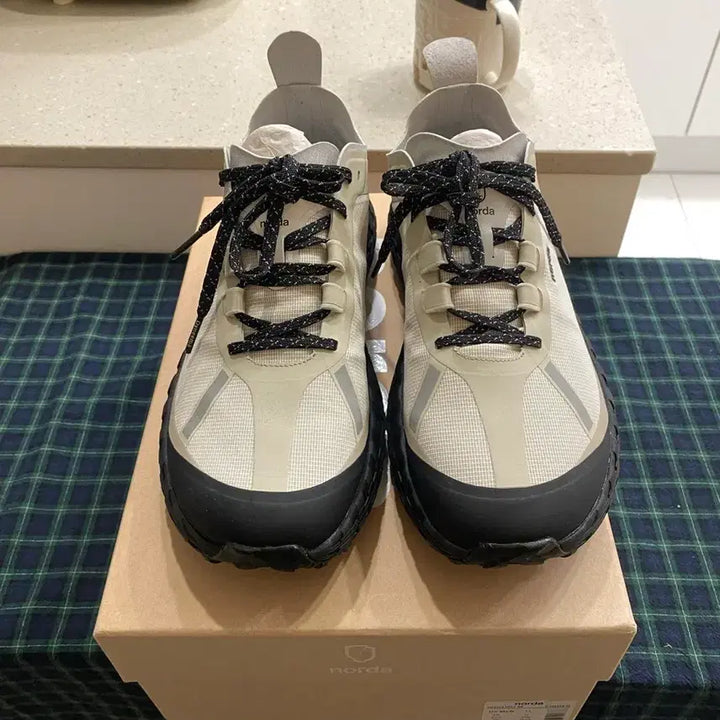 [BUNJANG] Noda 001 Sinder Sneakers / 노다 001 신더 287.5 us11