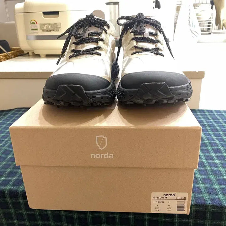 [BUNJANG] Noda 001 Sinder Sneakers / 노다 001 신더 287.5 us11