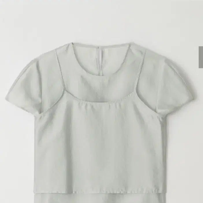 [BUNJANG] URAGO Shimmer Layered Blouse Set / 유라고_Shimmer layered blouse set(FREE)