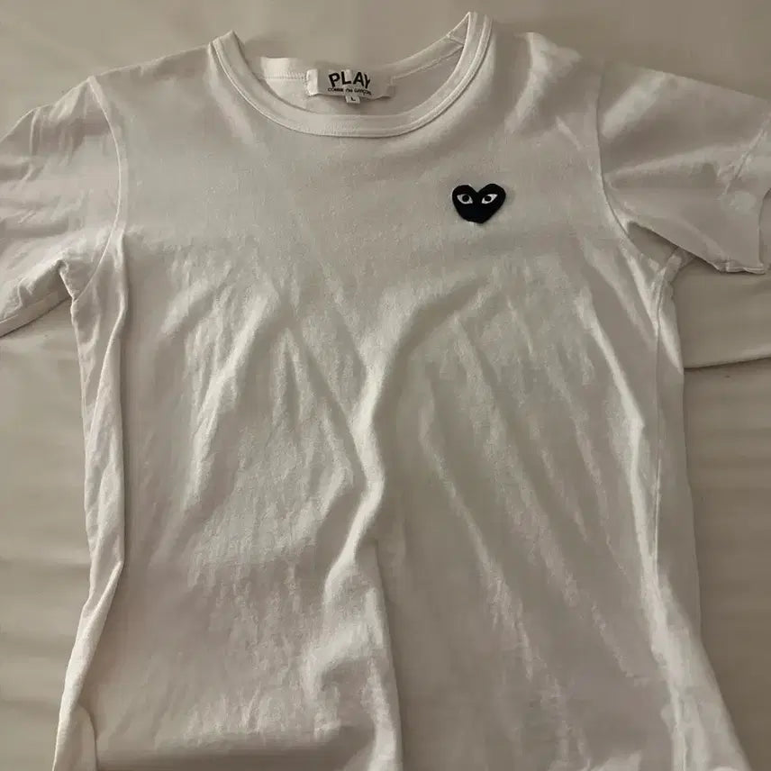 [BUNJANG] Comme des Garçons PLAY Black Heart T-Shirt / 플레이 꼼데가르송 블랙 하트 반팔