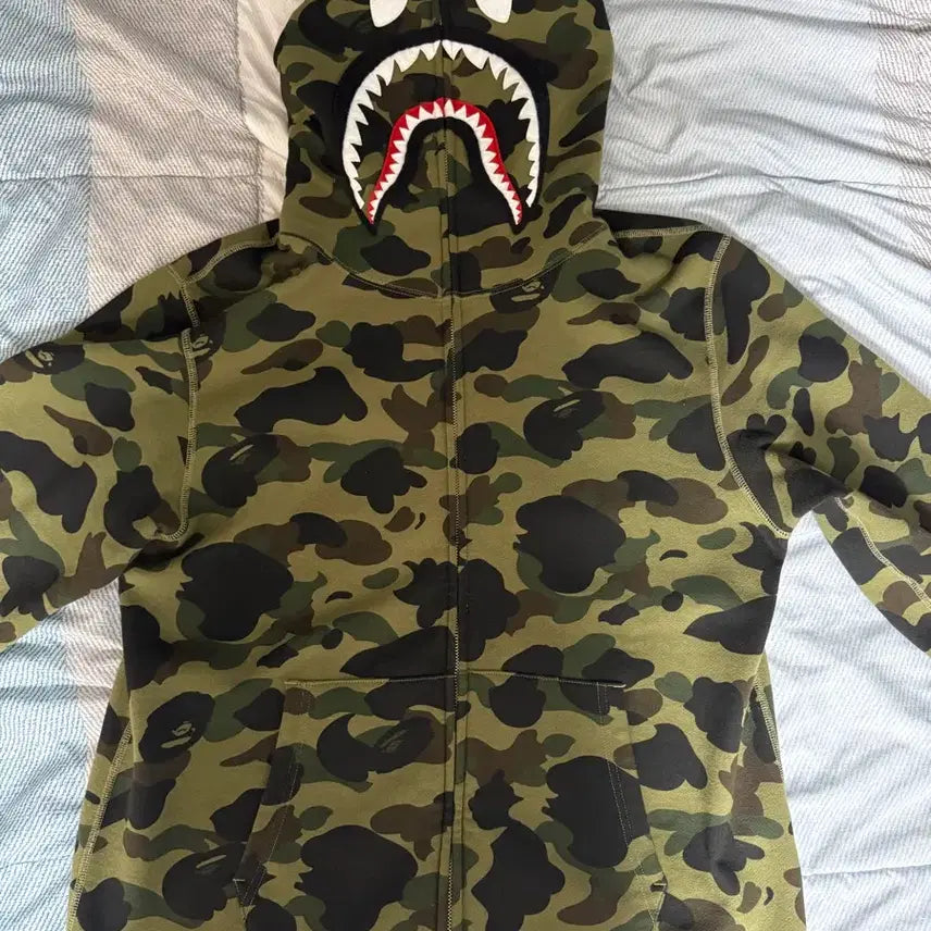 [SOLD OUT] 베이프 PONR 샤크후드 녹계 XL