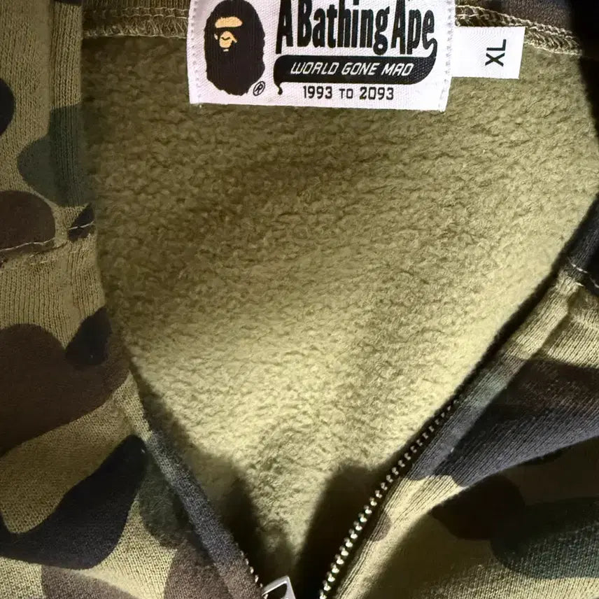 [SOLD OUT] 베이프 PONR 샤크후드 녹계 XL