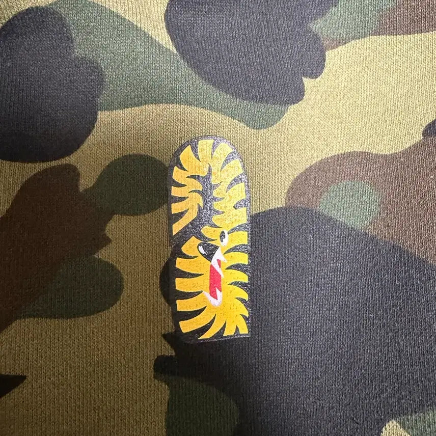 [SOLD OUT] 베이프 PONR 샤크후드 녹계 XL