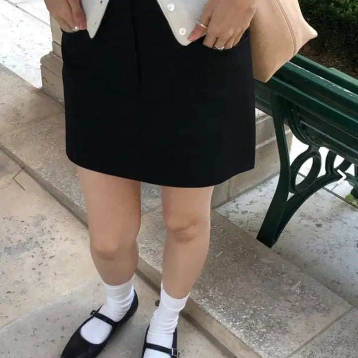 [BUNJANG] Lemoore Low Mini Skirt / 르모어 로우 미니 스커트