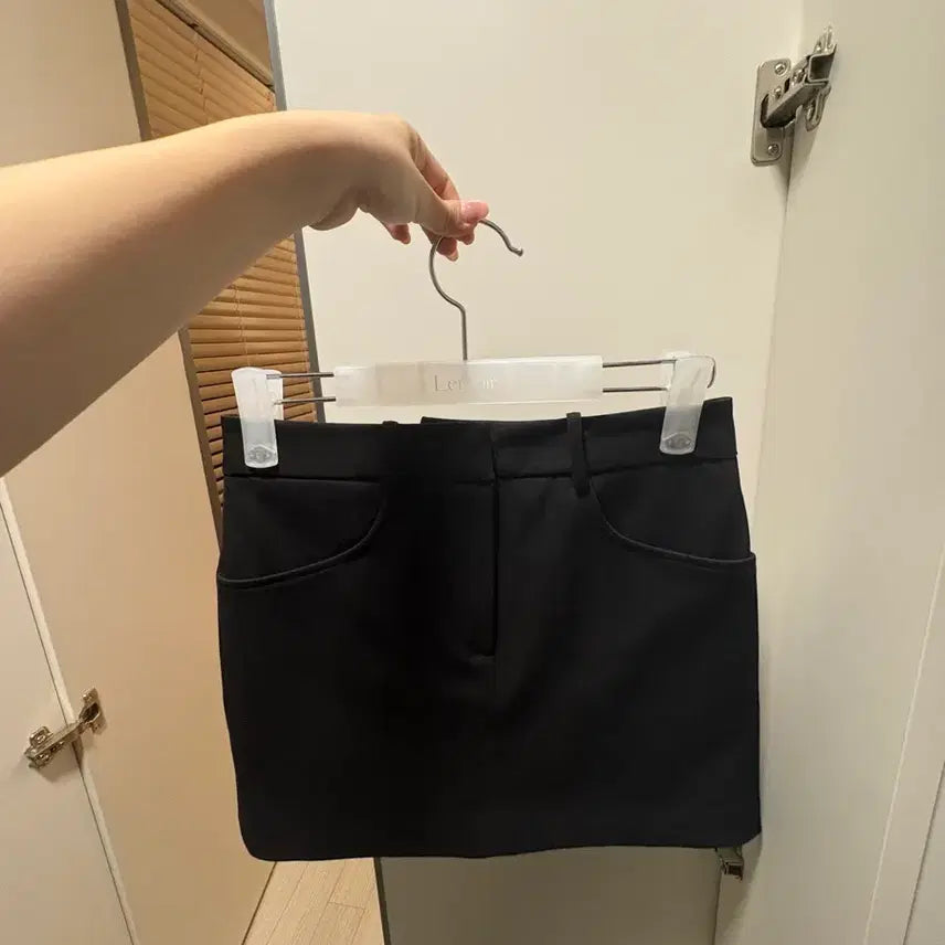 [BUNJANG] Lemoore Low Mini Skirt / 르모어 로우 미니 스커트