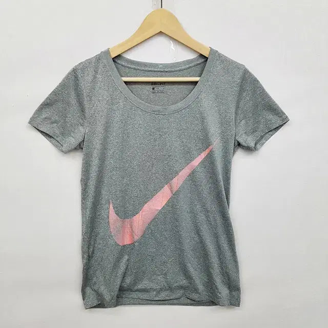 [BUNJANG] NIKE 나이키 드라이핏 티셔츠 / NIKE 나이키 드라이핏 티셔츠