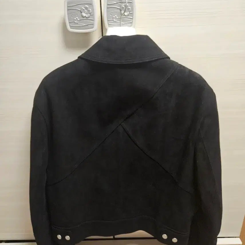 [SOLD OUT] 웨이비니스 서지 스웨이드 블랙 1사이즈 팔아용
