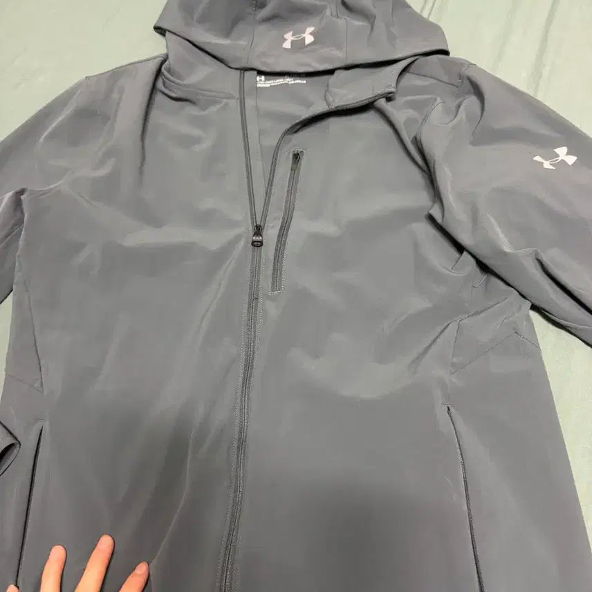 [SOLD OUT] 언더아머 후드 바람막이 그레이 xL