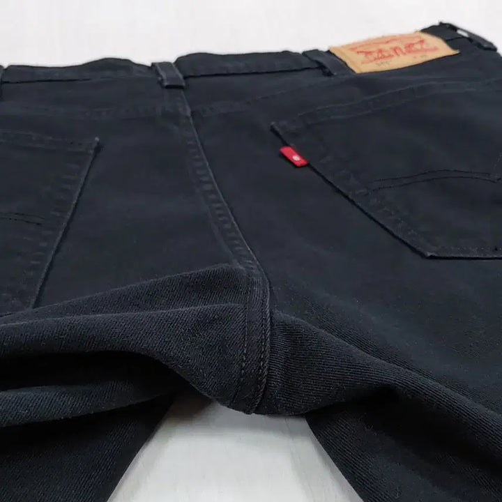 [SOLD OUT] 리바이스 541 블랙진 반바지 38인치