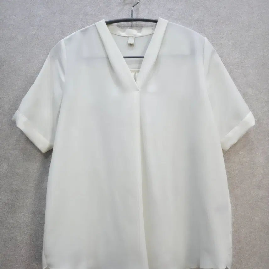 [BUNJANG] ATTRANGS V-Neck Chiffon Blouse / 아뜨랑스  브이넥 쉬폰 블라우스 ATTRANGS