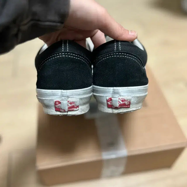 [SOLD OUT] 반스 볼트 올드스쿨 280