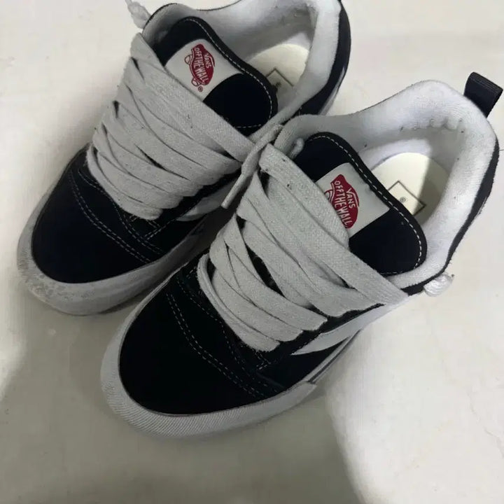 [SOLD OUT] 반스 뉴스쿨 블랙 트루 화이트