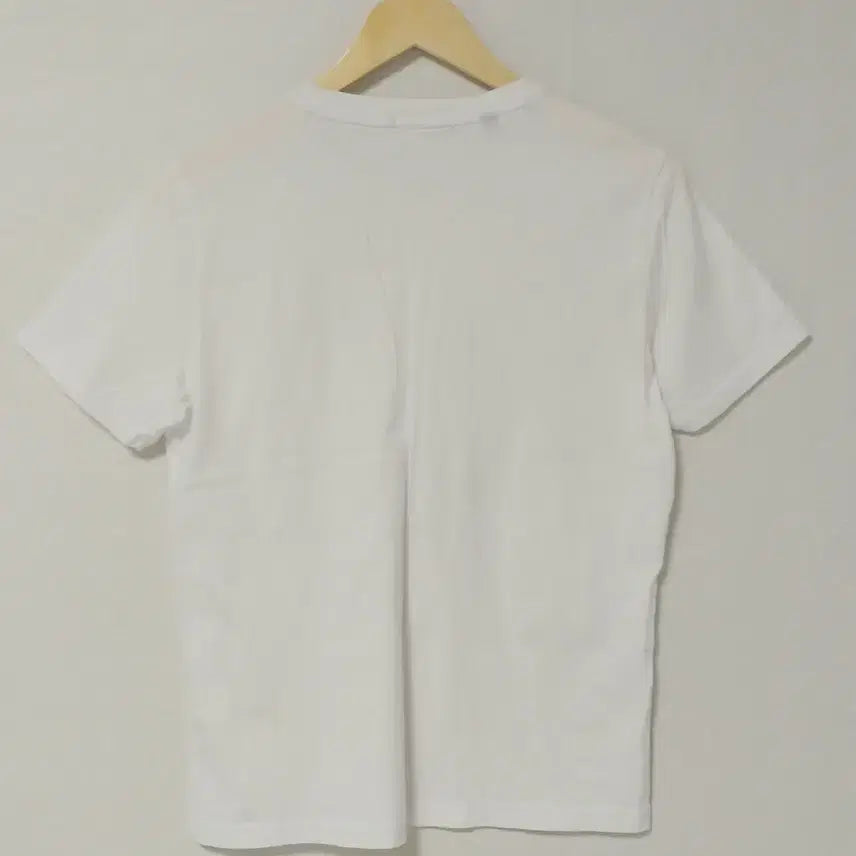 [BUNJANG] GUESS Flower Logo White T-shirt (M) / 게스(GUESS) 화이트 플라워 로고 반팔 티셔츠 (M)