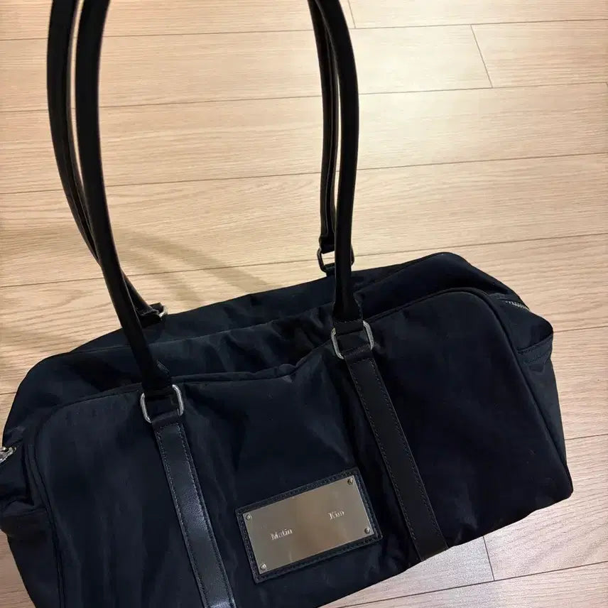 [SOLD OUT] 마뗑킴 스포티 토트백 블랙