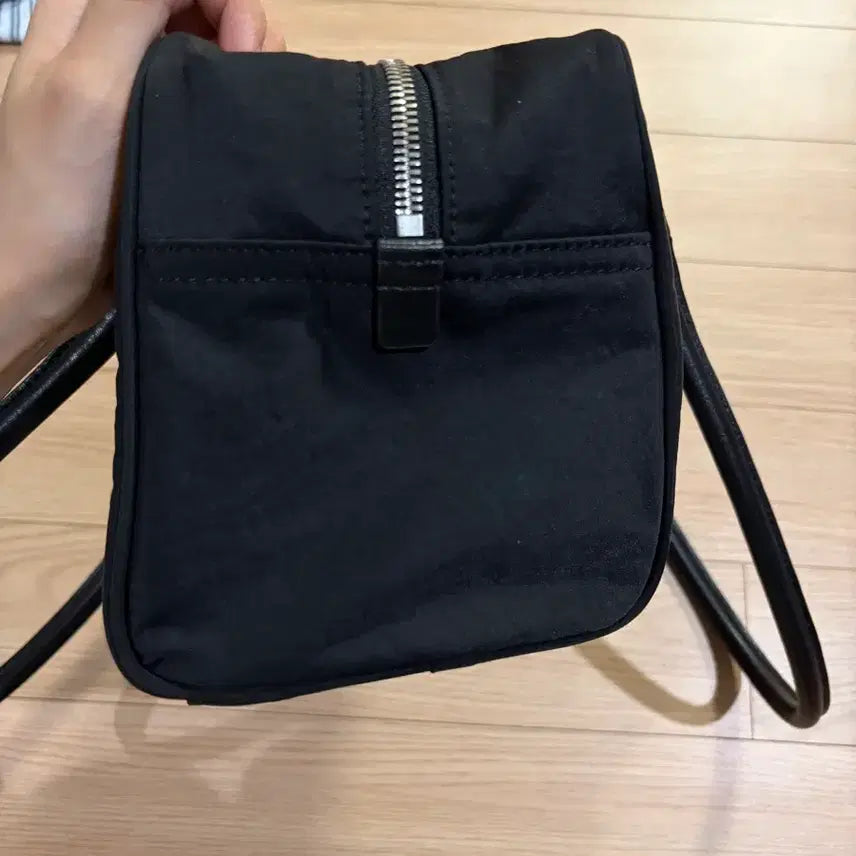[SOLD OUT] 마뗑킴 스포티 토트백 블랙