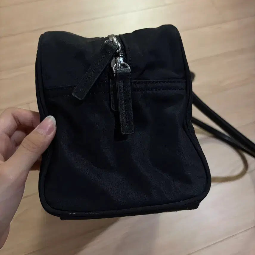 [SOLD OUT] 마뗑킴 스포티 토트백 블랙