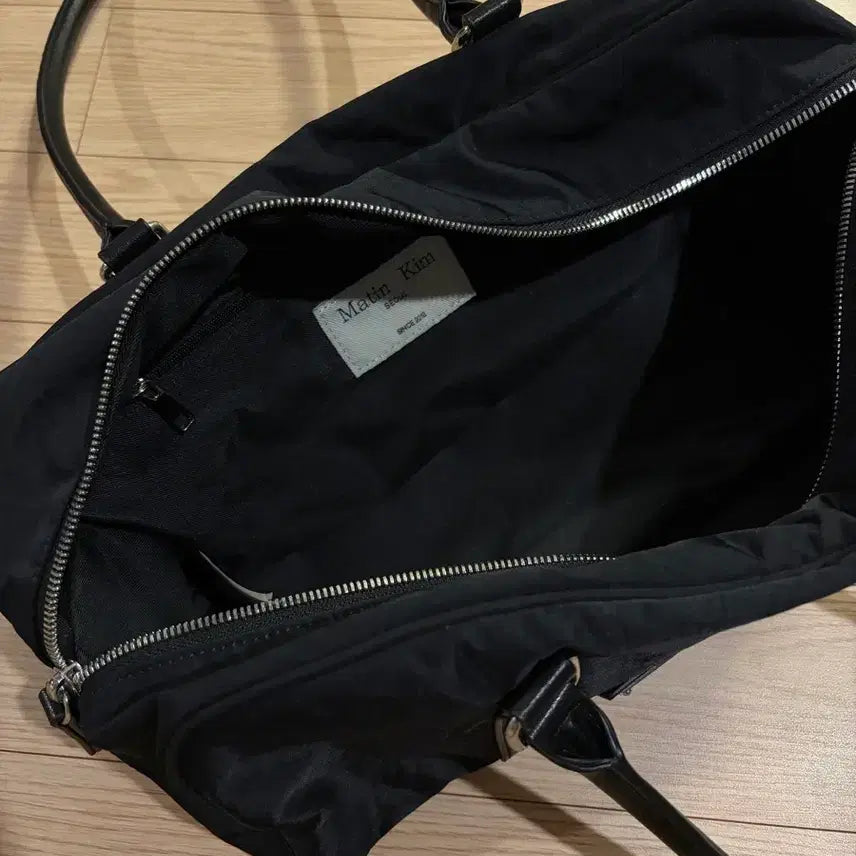 [SOLD OUT] 마뗑킴 스포티 토트백 블랙