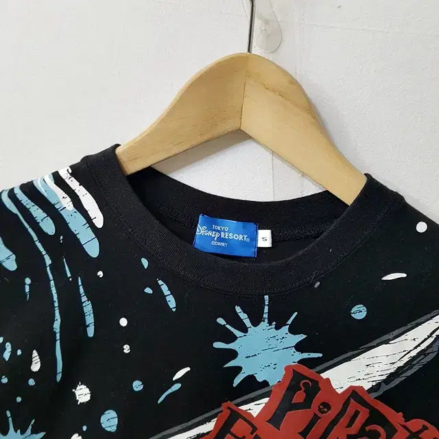 [BUNJANG] Tokyo Disneyland Character T-shirt / 도쿄 디즈니랜드 캐릭터 티셔츠 블랙