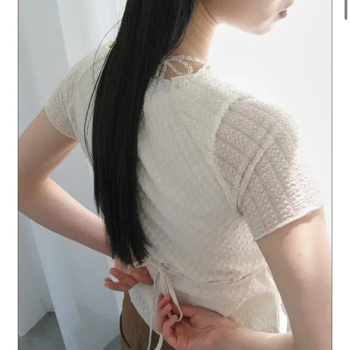 [BUNJANG] Type Service Punching Short Sleeve Blouse / 타입서비스 펀칭 반팔 블라우스