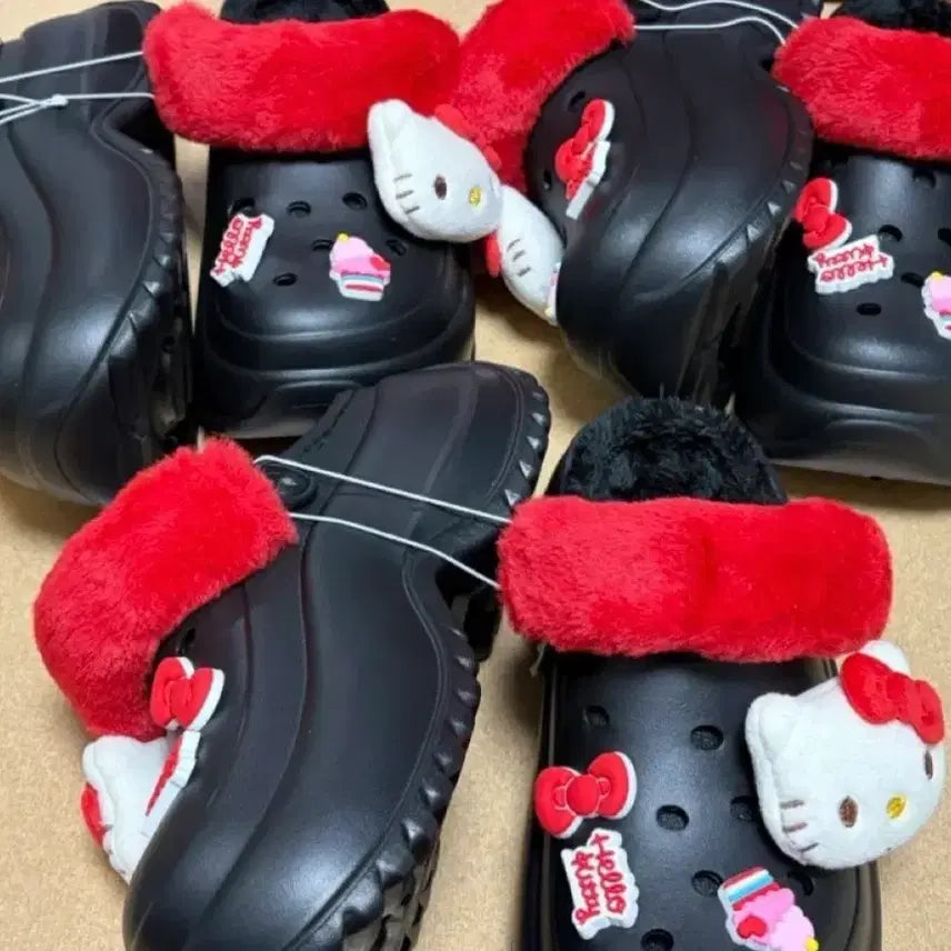 [BUNJANG] Kitty Fur Crocs / 키티 털 크록스