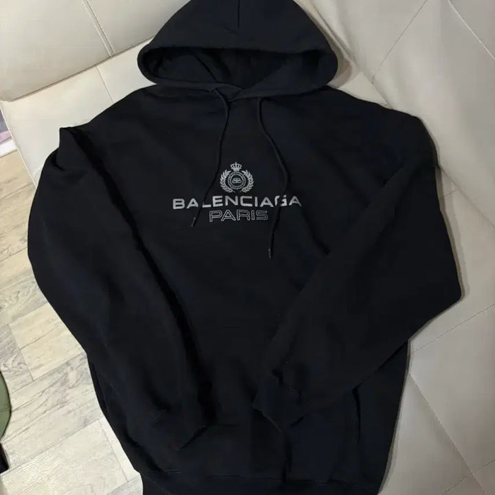 [SOLD OUT] [정품] 발렌시아가 크라운로고 후드티