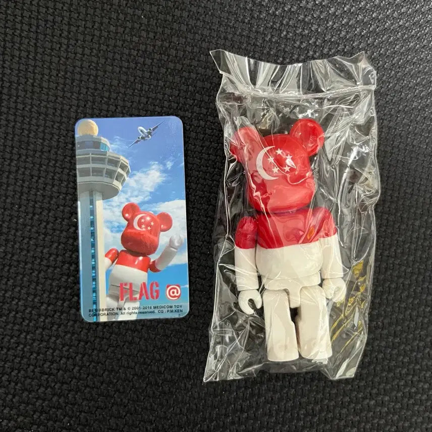 [BUNJANG] Be@rbrick Singapore Flag 32th Edition / 베어브릭 32탄 플래그 싱가포르