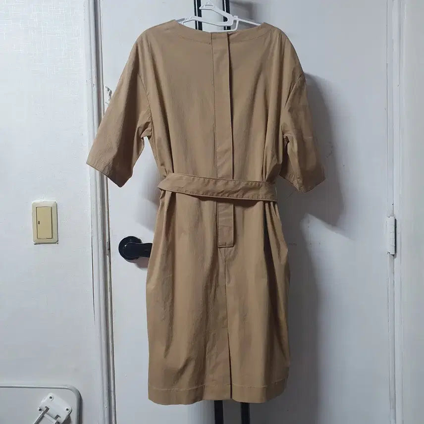 [BUNJANG] Izzatbaba Beige Summer Midi Dress (77) / 아이잗바바 여름 반팔원피스 베이지 여성 77