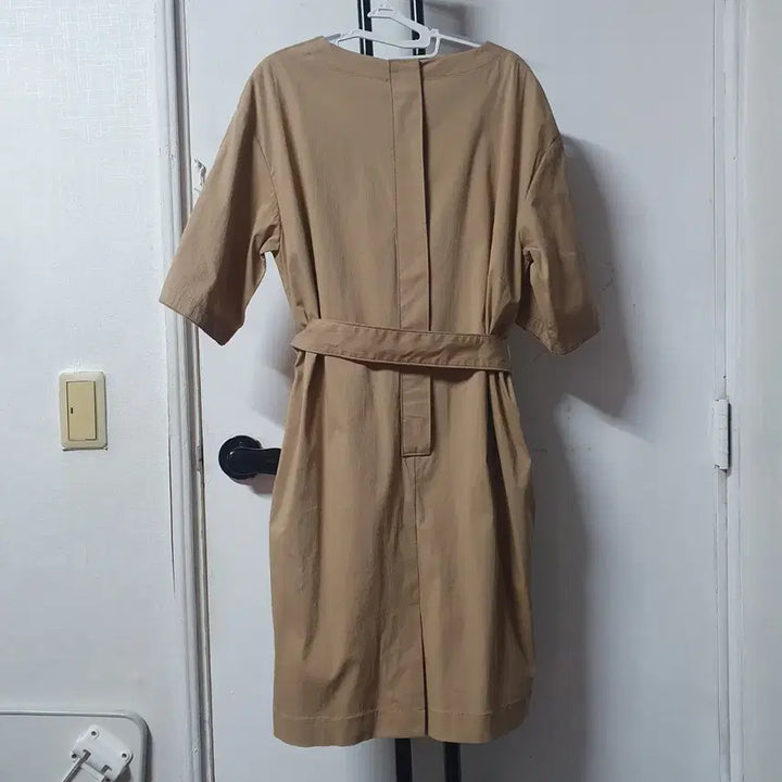 [BUNJANG] Izzatbaba Beige Summer Midi Dress (77) / 아이잗바바 여름 반팔원피스 베이지 여성 77