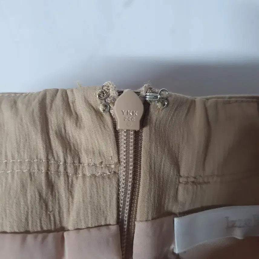 [BUNJANG] Izzatbaba Beige Summer Midi Dress (77) / 아이잗바바 여름 반팔원피스 베이지 여성 77