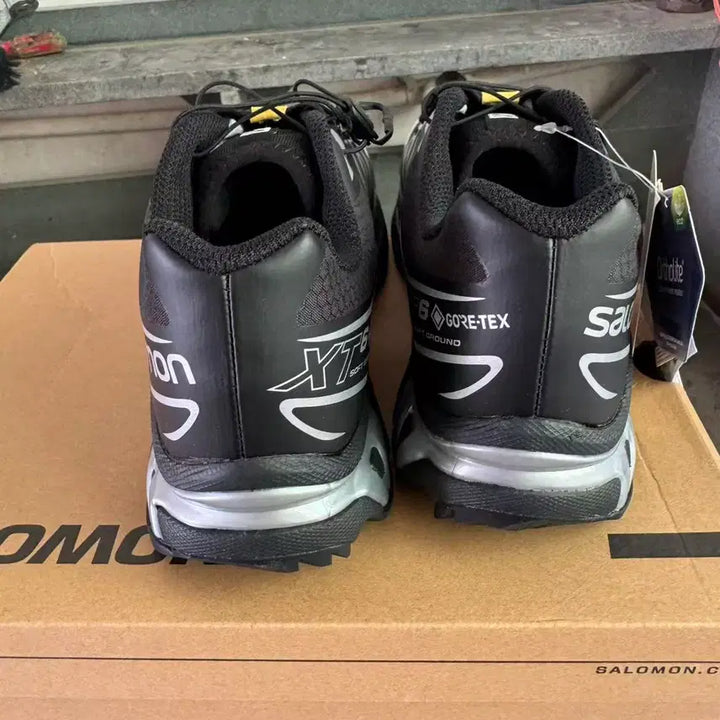 [SOLD OUT] 살로몬 XT-6 고어텍스 블랙 실버 250MM