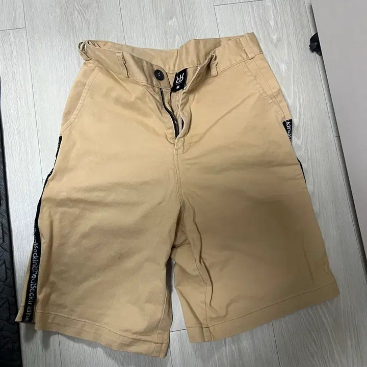[BUNJANG] RheaRockin Beige Shorts / RheaRockin M사이즈 반바지