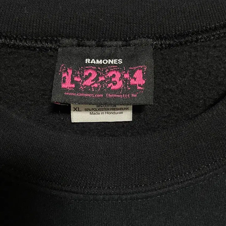 [BUNJANG] Ramonz Official Sweatshirt / 라몬즈 머천 스웻셔츠