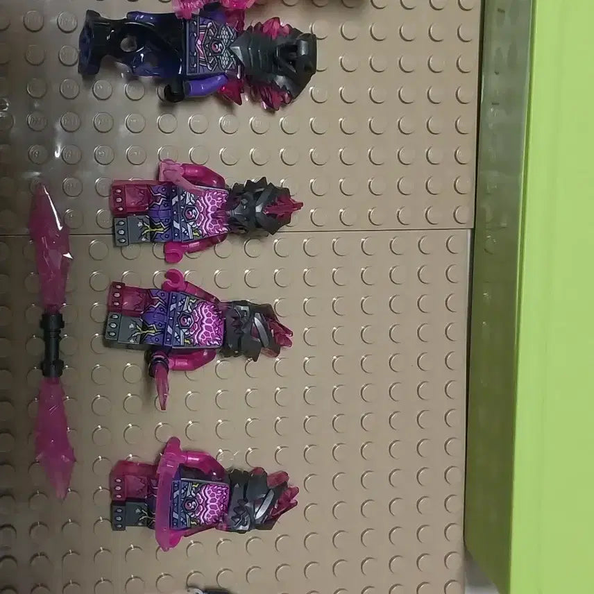 [BUNJANG] Lego Aspiria Benstone Army Figures Bundle Set / 레고 아스피라  벤지스톤 군대 피겨일괄