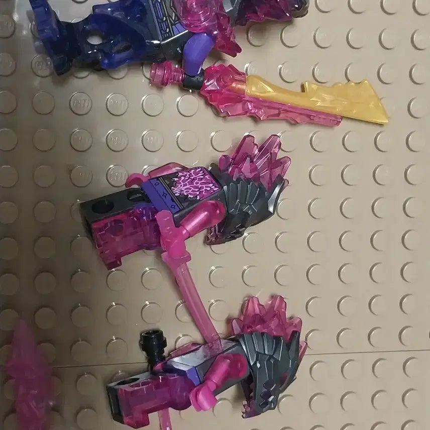 [BUNJANG] Lego Aspiria Benstone Army Figures Bundle Set / 레고 아스피라  벤지스톤 군대 피겨일괄