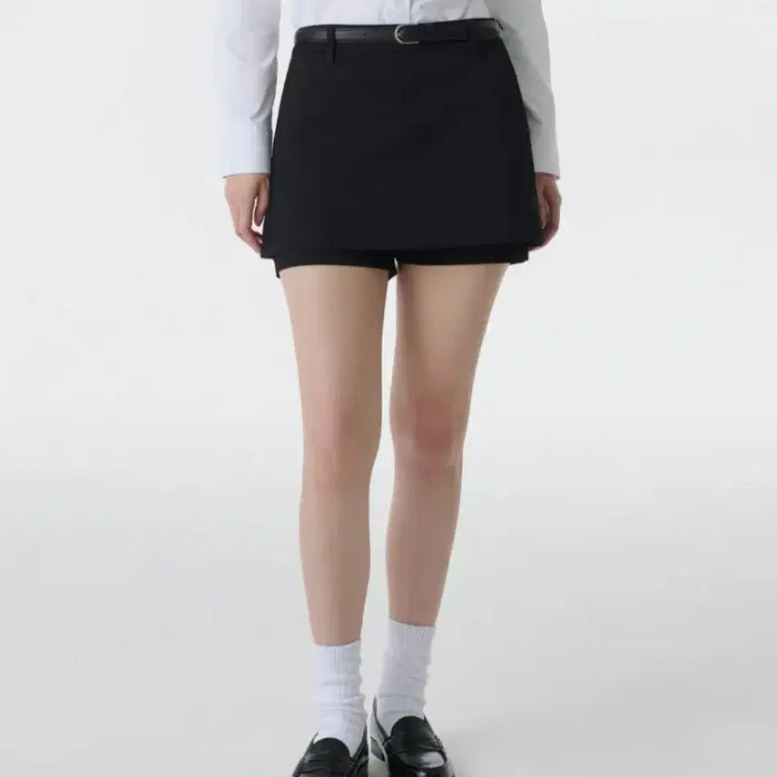 [SOLD OUT] 무신사 스탠다드 미니 스코츠 치마바지 L