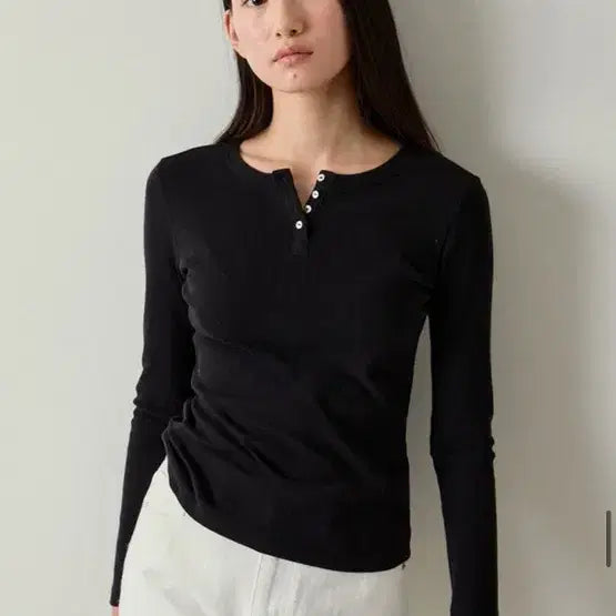 [BUNJANG] Blank 03 Cotton Henley Neck T-Shirt Black / 블랭크 03 코튼 헨리넥 티셔츠 블랙