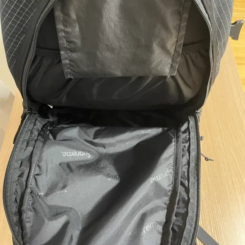 [BUNJANG] Supreme Backpack Black 24SS / 슈프림 백팩 블랙 24ss