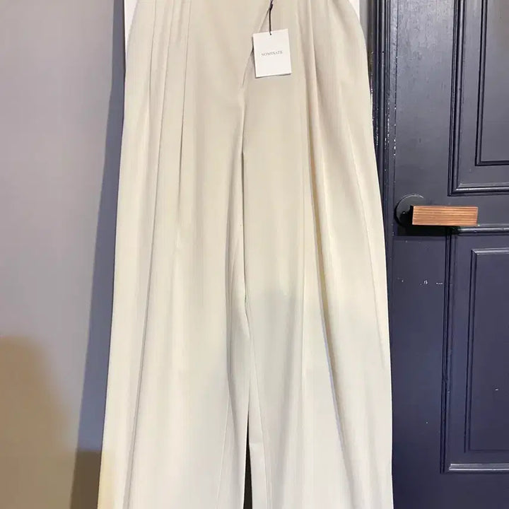 [SOLD OUT] 노미나떼 오빌리크 크림 팬츠 M