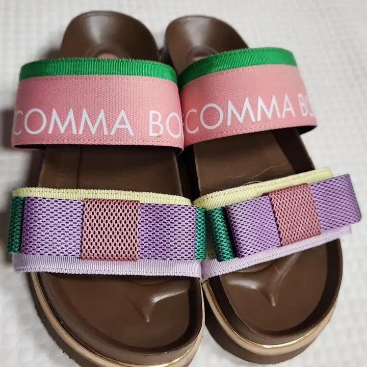 [SOLD OUT] 슈콤마보니 샌들 슬리퍼 멀티컬러 235~240
