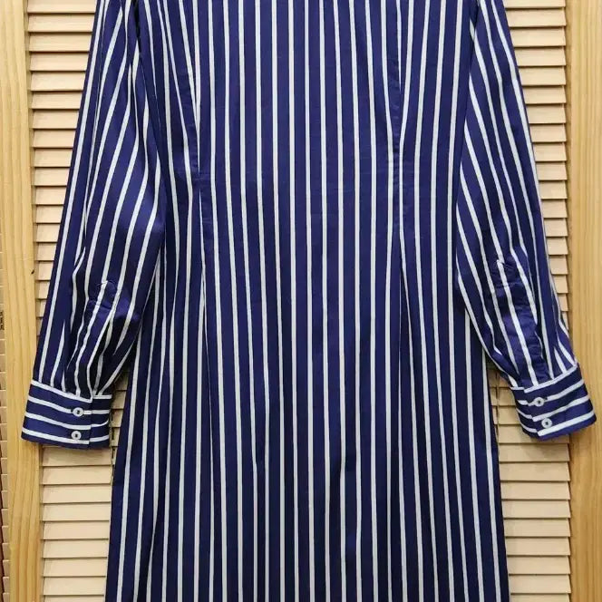 [SOLD OUT] 자라 스트라이프 꼬임 셔츠원피스