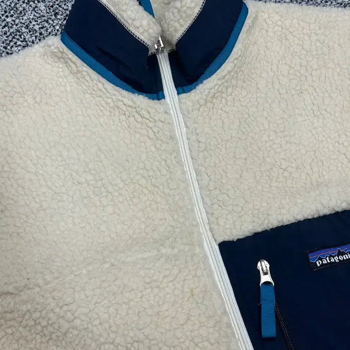 [SOLD OUT] [ 파타고니아 ] 정품 / 남성100-105 / 레트로 뽀글이 자켓