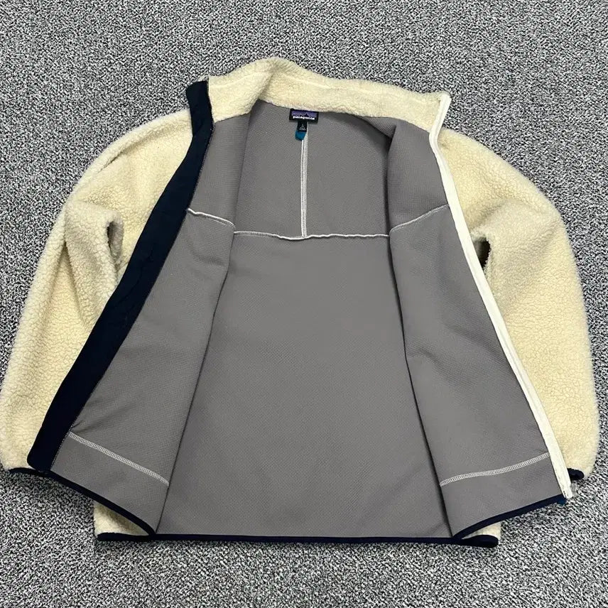 [SOLD OUT] [ 파타고니아 ] 정품 / 남성100-105 / 레트로 뽀글이 자켓