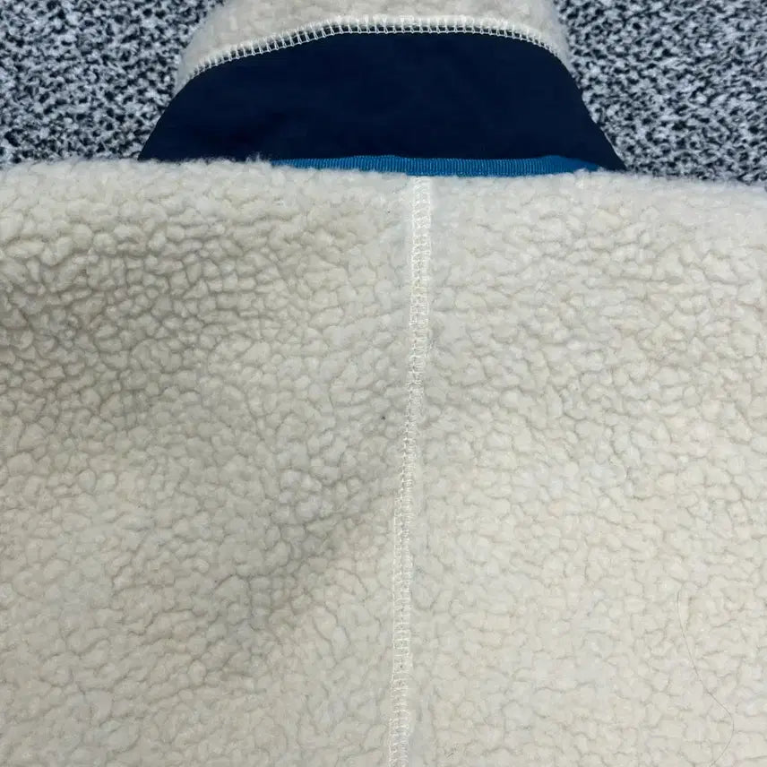 [SOLD OUT] [ 파타고니아 ] 정품 / 남성100-105 / 레트로 뽀글이 자켓