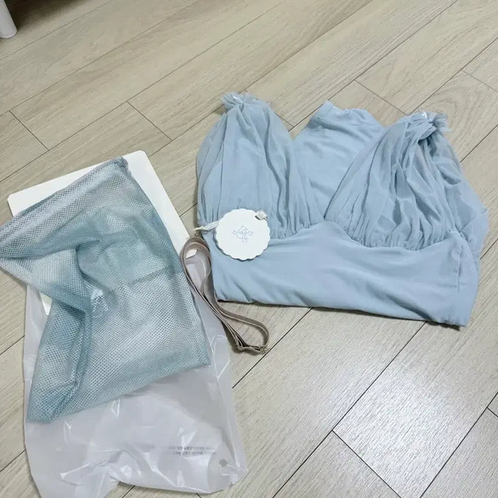 [BUNJANG] just a corpse 스카이 블루 RUCHED DOLL SPLIT N / just a corpse 스카이 블루 RUCHED DOLL SPLIT N