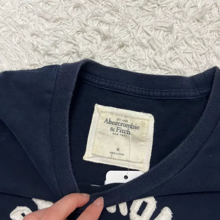 [SOLD OUT] 아베크롬비 네이비 반팔
