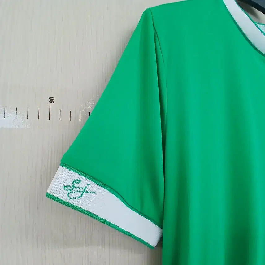 [BUNJANG] SJ WANI Green Short Sleeve T-shirt / SJ와니 그린 반팔 티셔츠