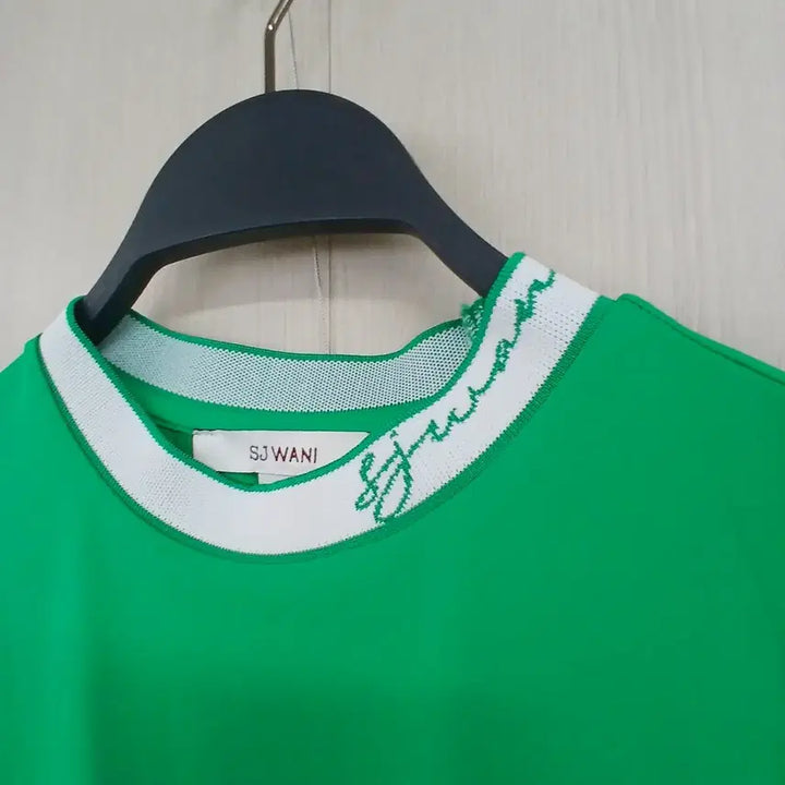 [BUNJANG] SJ WANI Green Short Sleeve T-shirt / SJ와니 그린 반팔 티셔츠