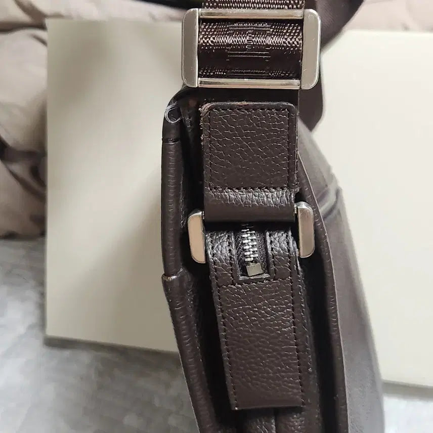 [BUNJANG] Hermes H Logo Brown Leather Crossbody Bag / 에르메스 브라운 H 로고 크로스백 32x24