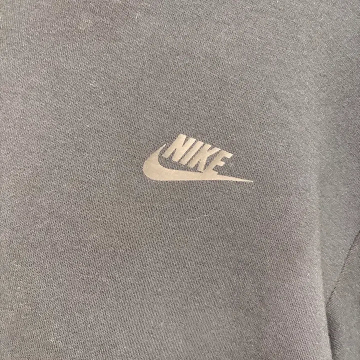 [SOLD OUT] 나이키 테크팩 맨투맨 블랙